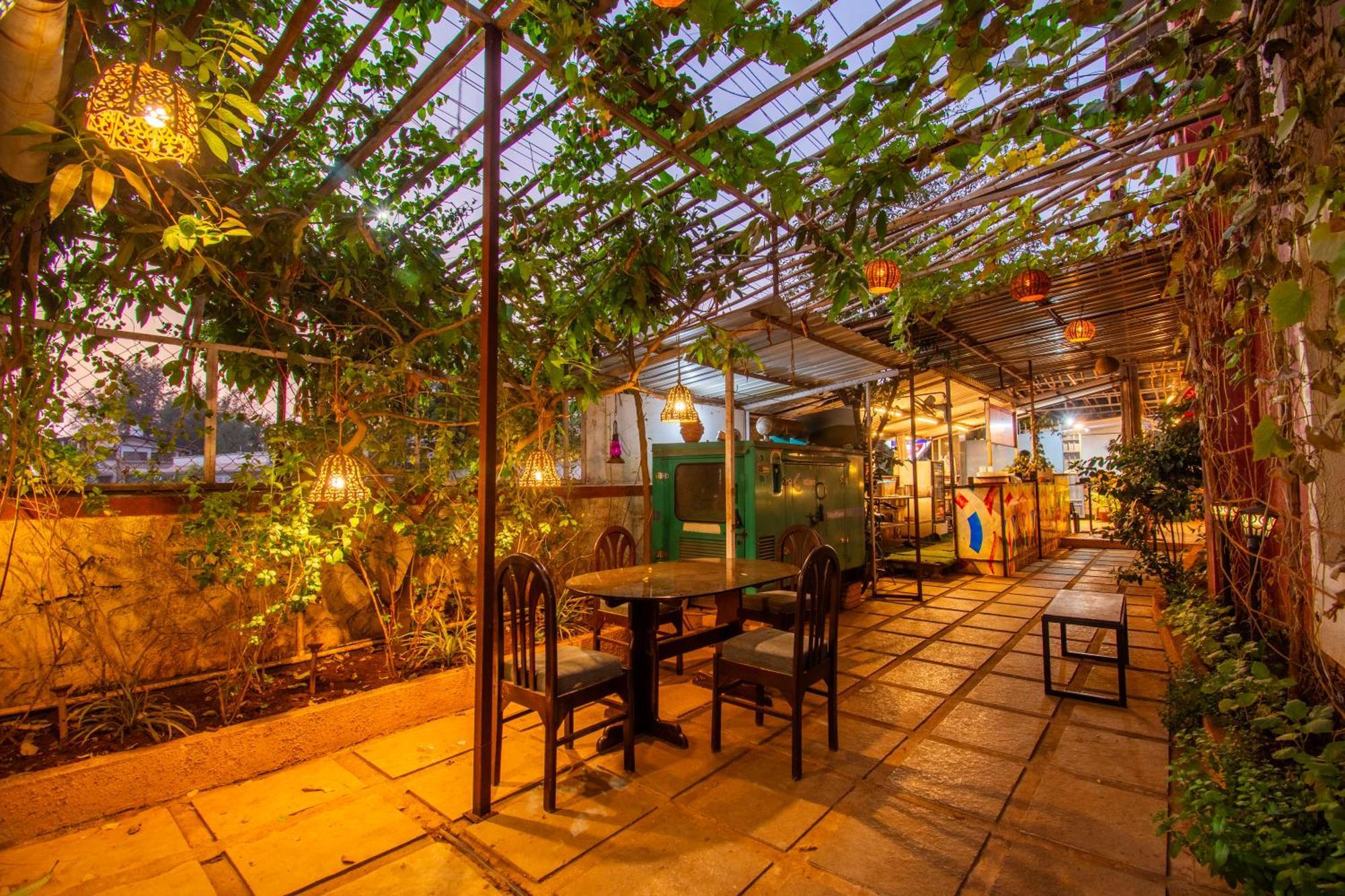Flora Ecostay Resort And Spa Lonavala Eksteriør bilde