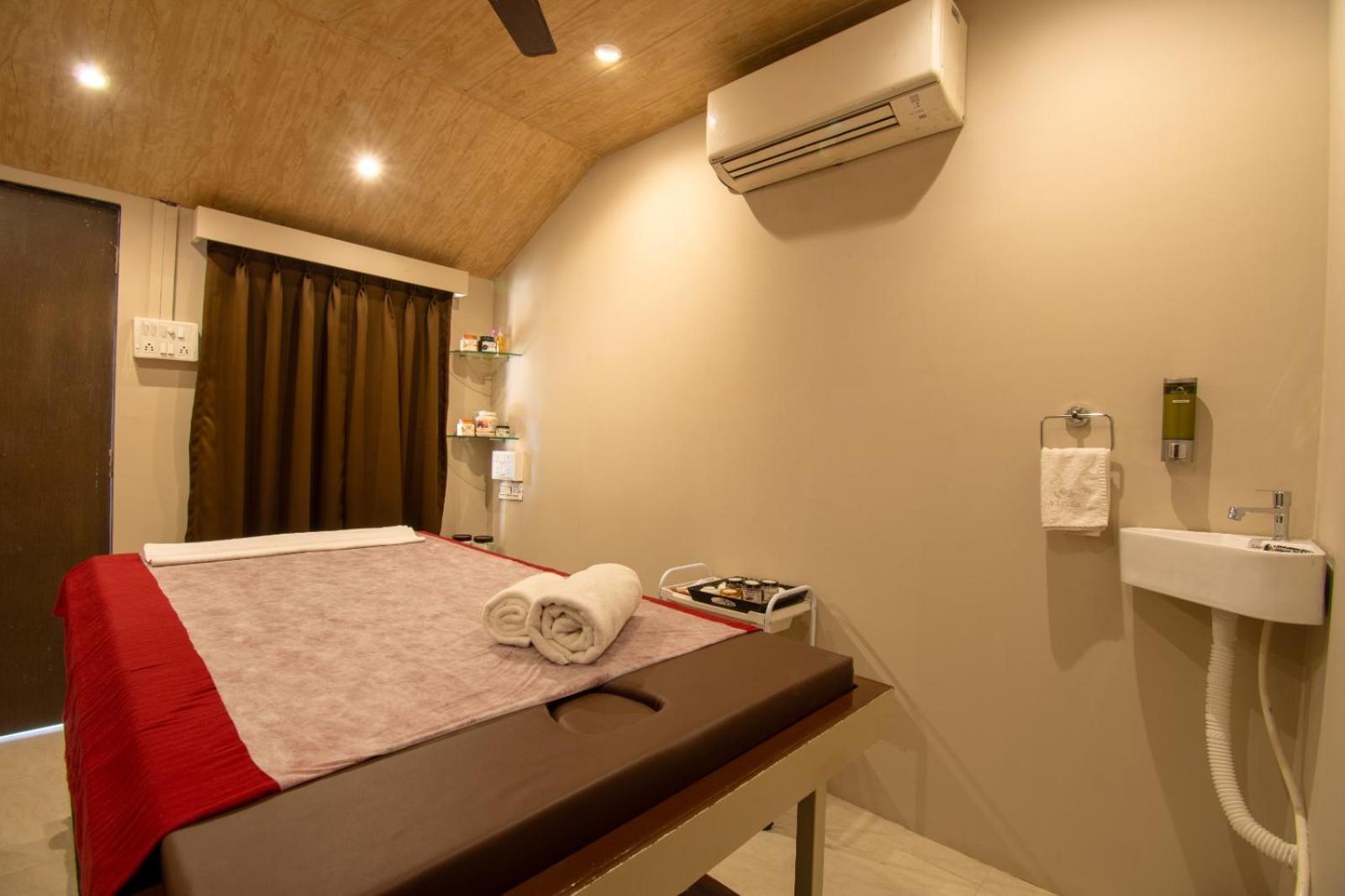 Flora Ecostay Resort And Spa Lonavala Eksteriør bilde