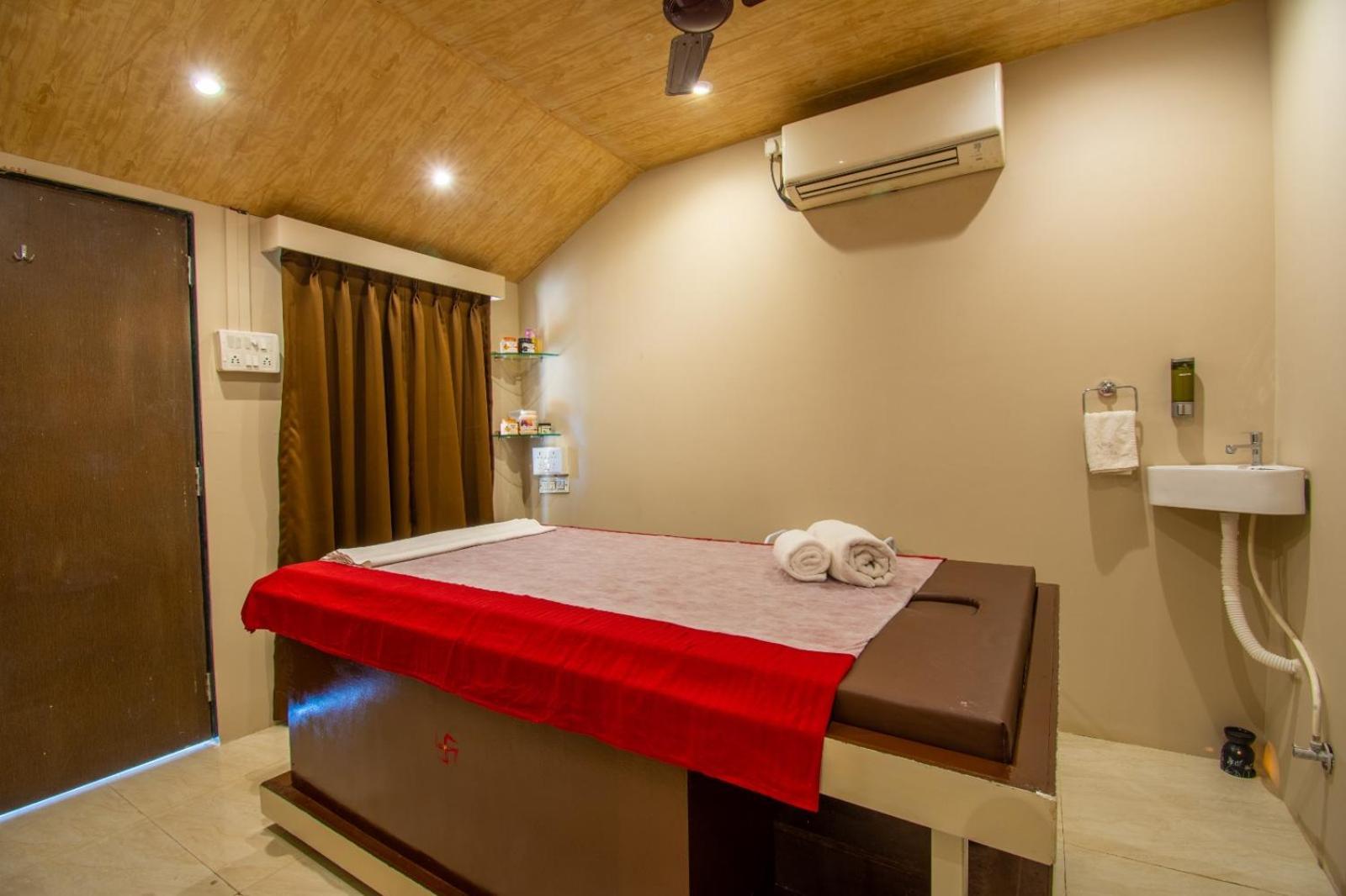 Flora Ecostay Resort And Spa Lonavala Eksteriør bilde